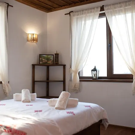 Gasthof къщата на музиканта Leshten