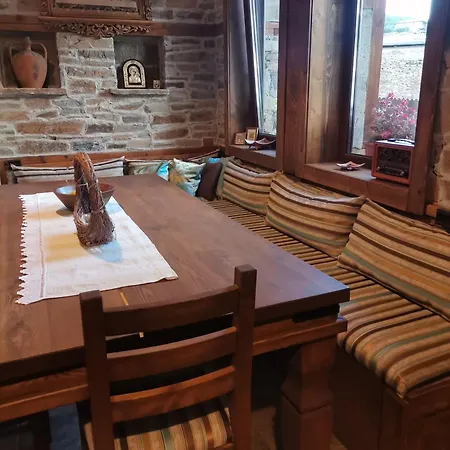 Gasthof къщата на музиканта Leshten