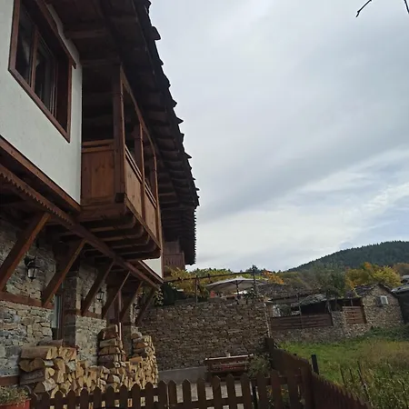 къщата на музиканта 3* Lesjten