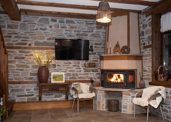 къщата на музиканта Πανσιόν 3*