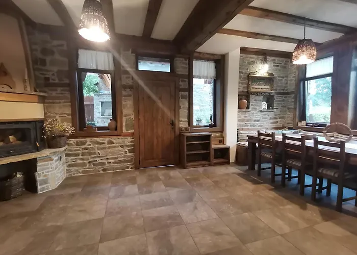 къщата на музиканта Πανσιόν Leshten